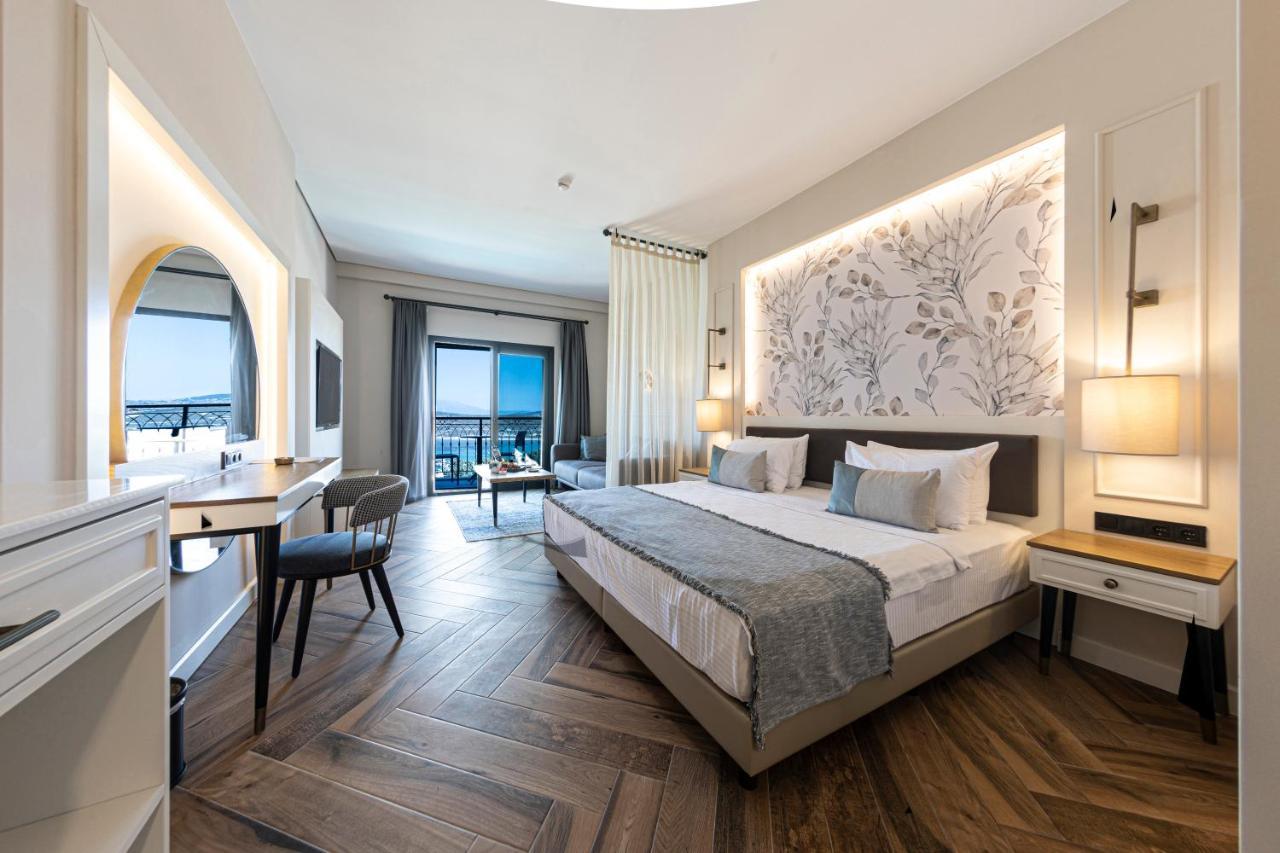 Soliport Hotel & Spa Алакати Екстериор снимка